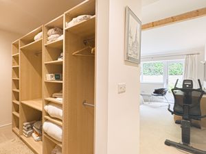 Photo 27- click for photo gallery